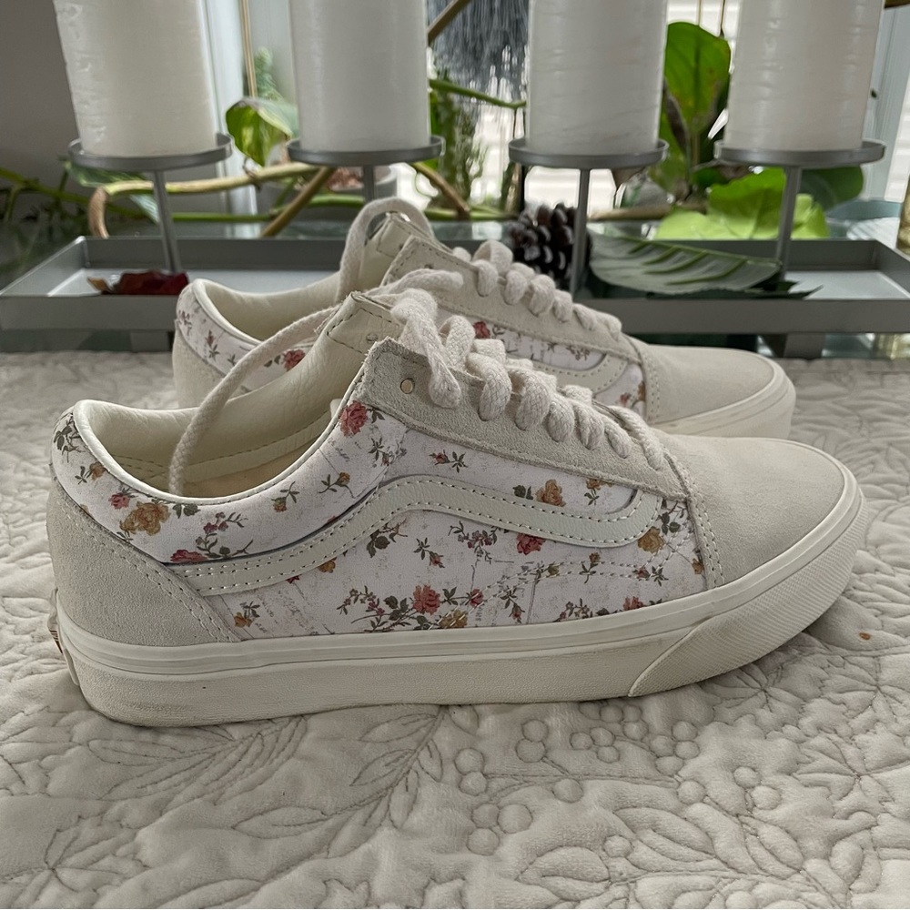 Vans Old Skool white Floral Canvas Sneakers